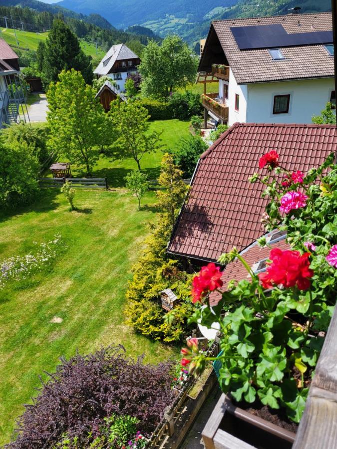 Appartements Hoeller Sankt Lorenzen ob Murau Exterior photo